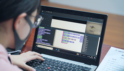 青少年無人機大賽比賽項目-無人機編程挑戰(zhàn)賽