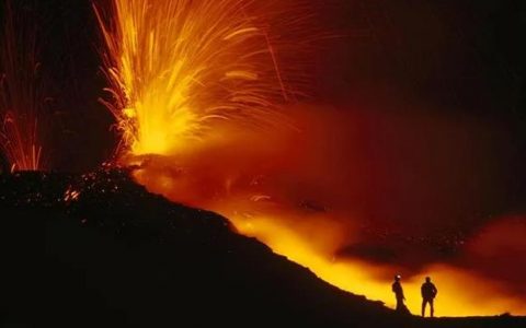 無人機直闖“虎穴”，死盯300座活火山！