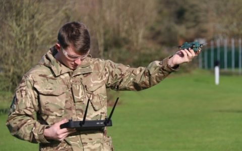 英軍“Bug”微型無人機，惡劣天氣正常飛行。