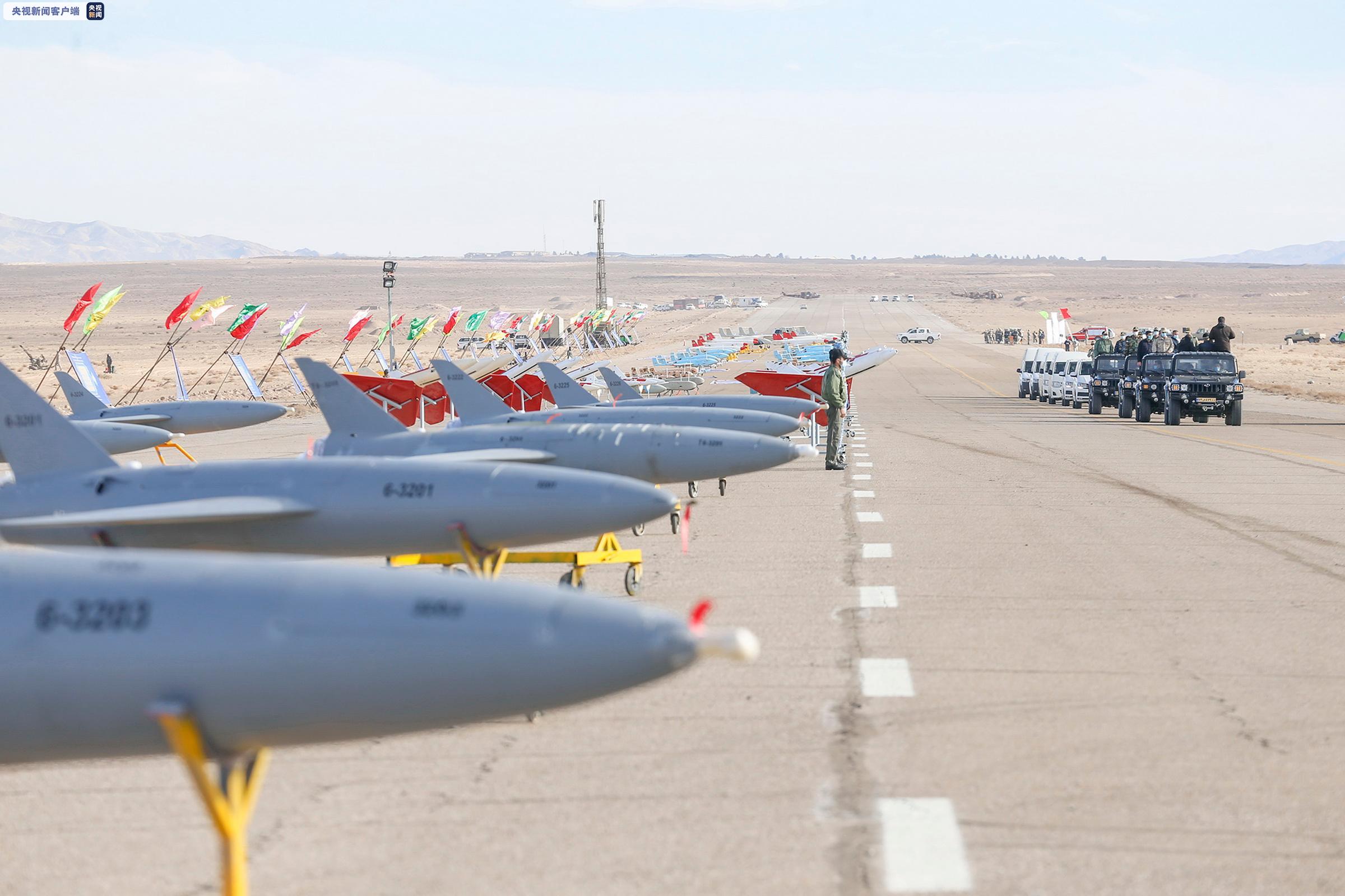 伊朗軍隊舉行大型聯合無人機軍事演習-我愛無人機網插圖