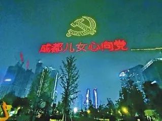 近期刷屏全國(guó)的無(wú)人機(jī)表演背后有何“奧妙”？看天靠人也要拼市場(chǎng)