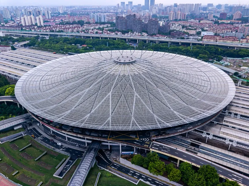 航拍屆的“魚(yú)鷹戰(zhàn)斗機(jī)”，零零科技V-Coptr Falcon試用